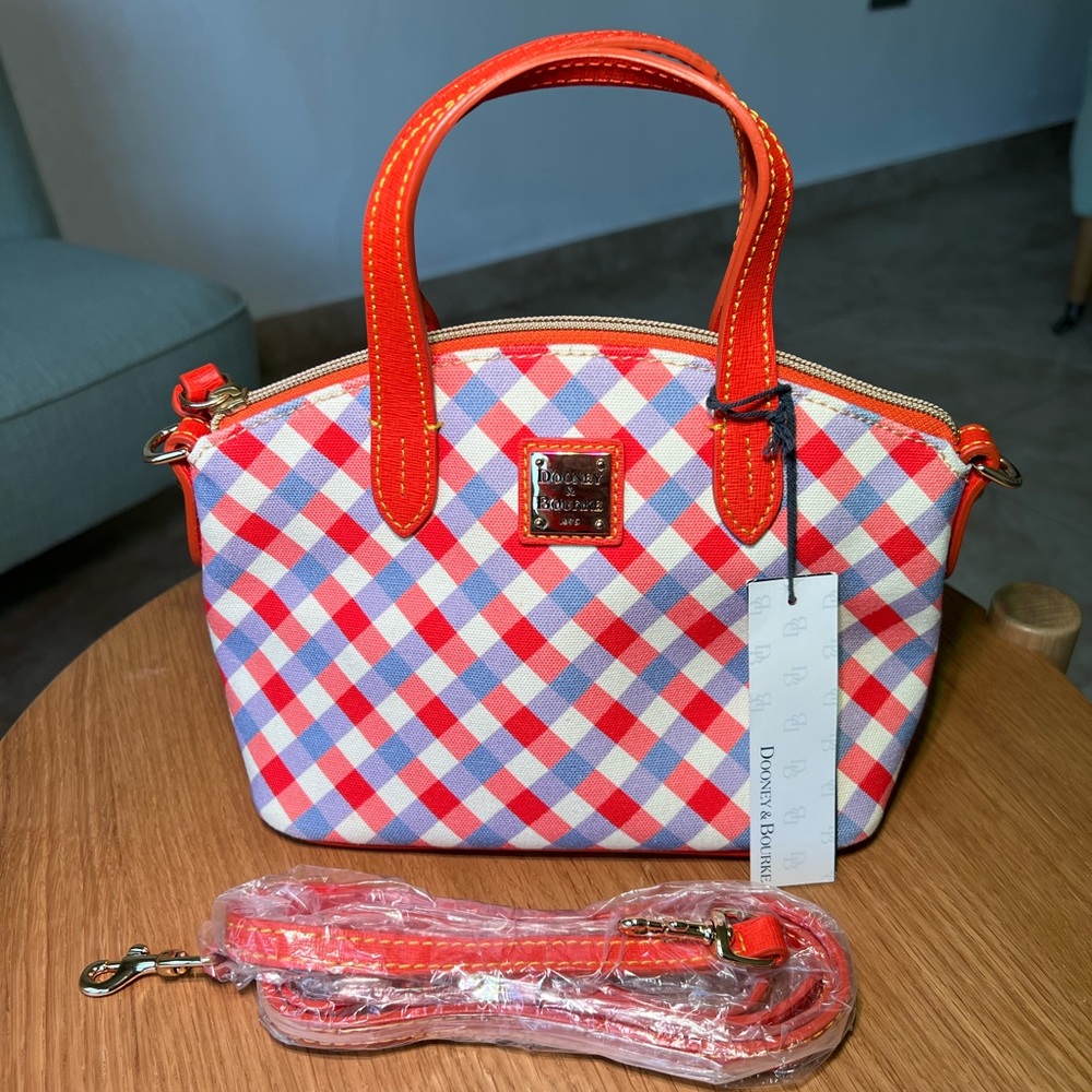 Dooney & Bourke shoulder bag